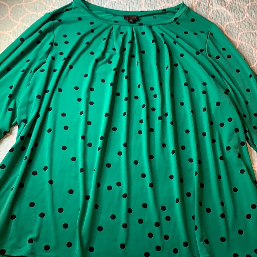 2x Worthington 3/4 sleeved top